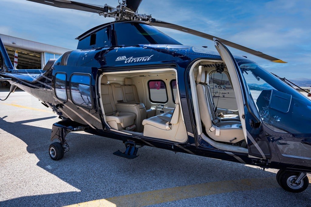 Luxury flights with helicopter Agusta 109S Grand